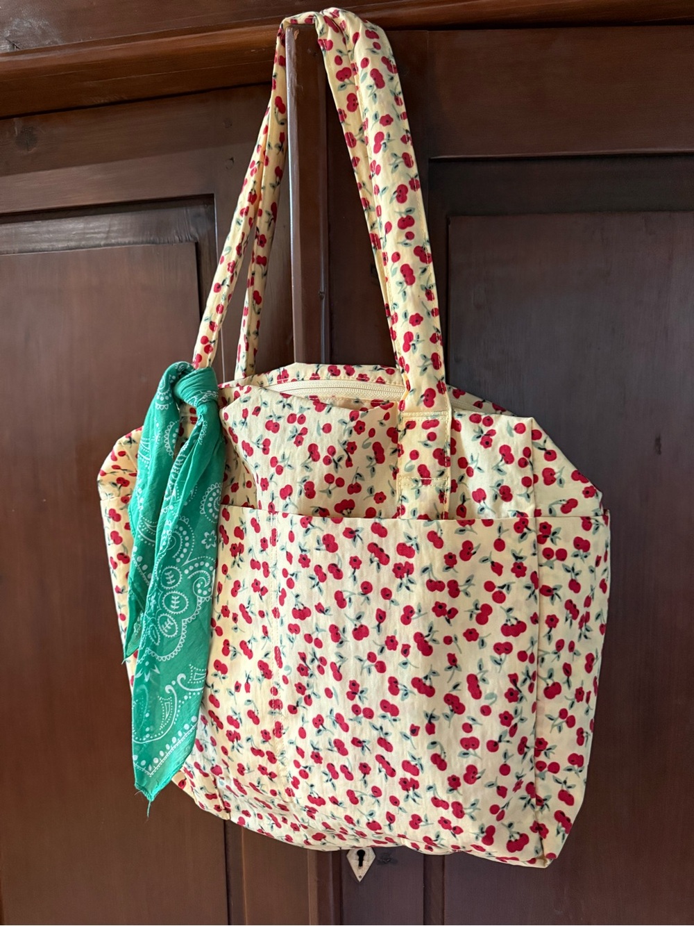 BAGGU Cherry Land Print Small Cloud Tote - Picture 2 of 4